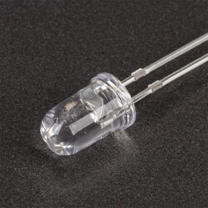 ARL-5213VC-200MCD, Светодиод 5 мм, прозрачная линза. Цвет свечения ультрафиолетовый (395-400 нм). Угол излучения 20°. Сила света Iv=100-200 мкд при If=20 мА. VF=3-3.5 В.
