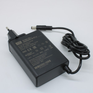 NGE90E18-P1J, AC-DC, 90Вт, сетевой адаптер, выход 18В/5А, вход 80...264В AC, 47...63 Гц, изоляция 4000B DC, 2xMOPP, 62x30*x85.5мм, -30...+70C, евровилка, выходной разъем 11мм, диам. 5.5х2.1мм