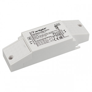 ARJ-30-PFC-TRIAC-A, Диммируемый источник тока по стандарту TRIAC с гальванической развязкой для светильников и мощных светодиодов. Входное напряжение 220-240 VAC. Выходные параметры: 26-42 В, 500-700 mА, 30 Вт. Выбор значения тока осуществляется DIP-переключателем. Встроенны