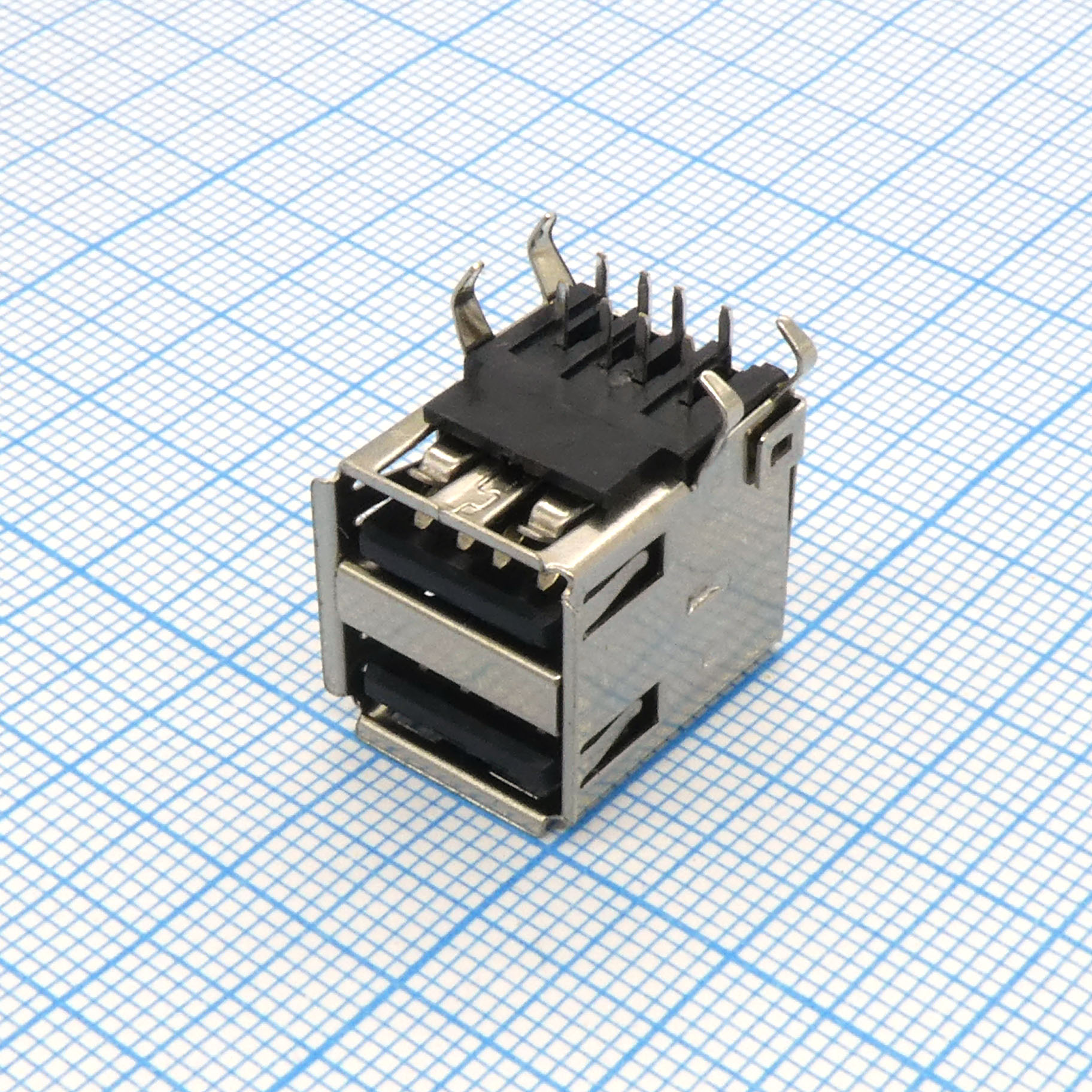 Usba 1j ds1095 w r розетка на плату тип a угловая белая