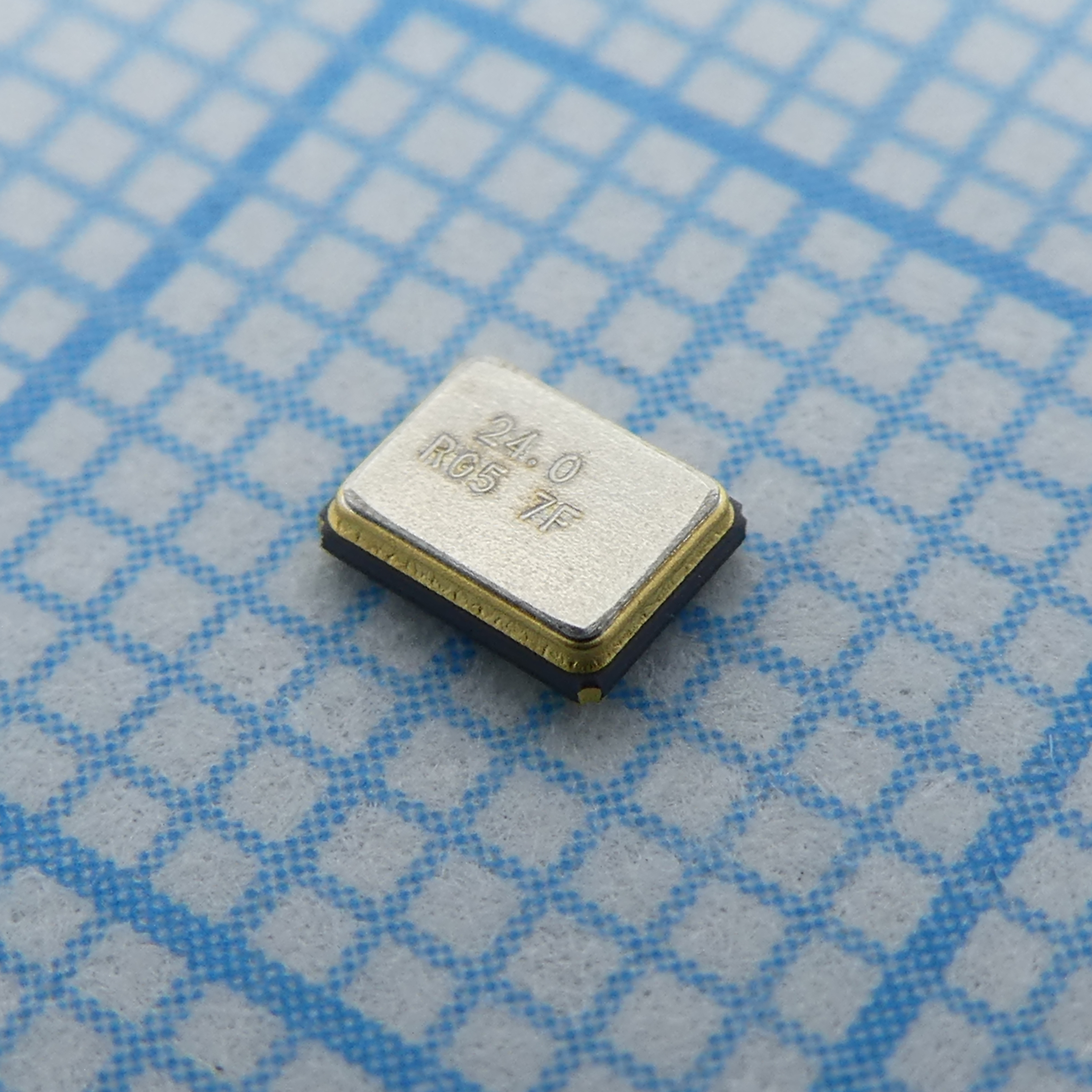 Кварцевые резонаторы smd